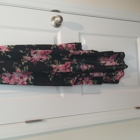 No Boundaries Floral Printed Dress - Picture 3 of 8